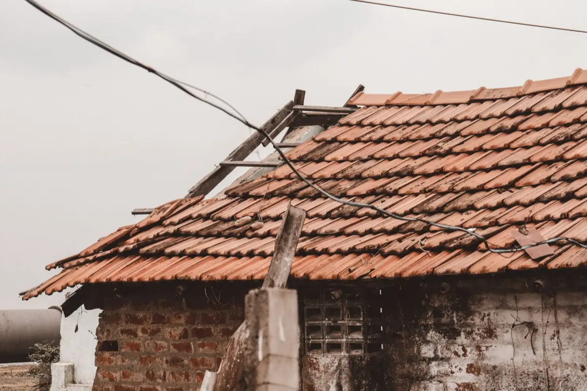 Wind Damage Roofing in Peoria, IL